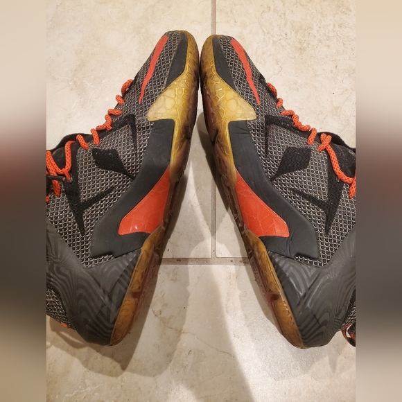 Mens| LeBron 12 Court Vision | Nike sneakers balck and orange | size 13 - Picture 9 of 12